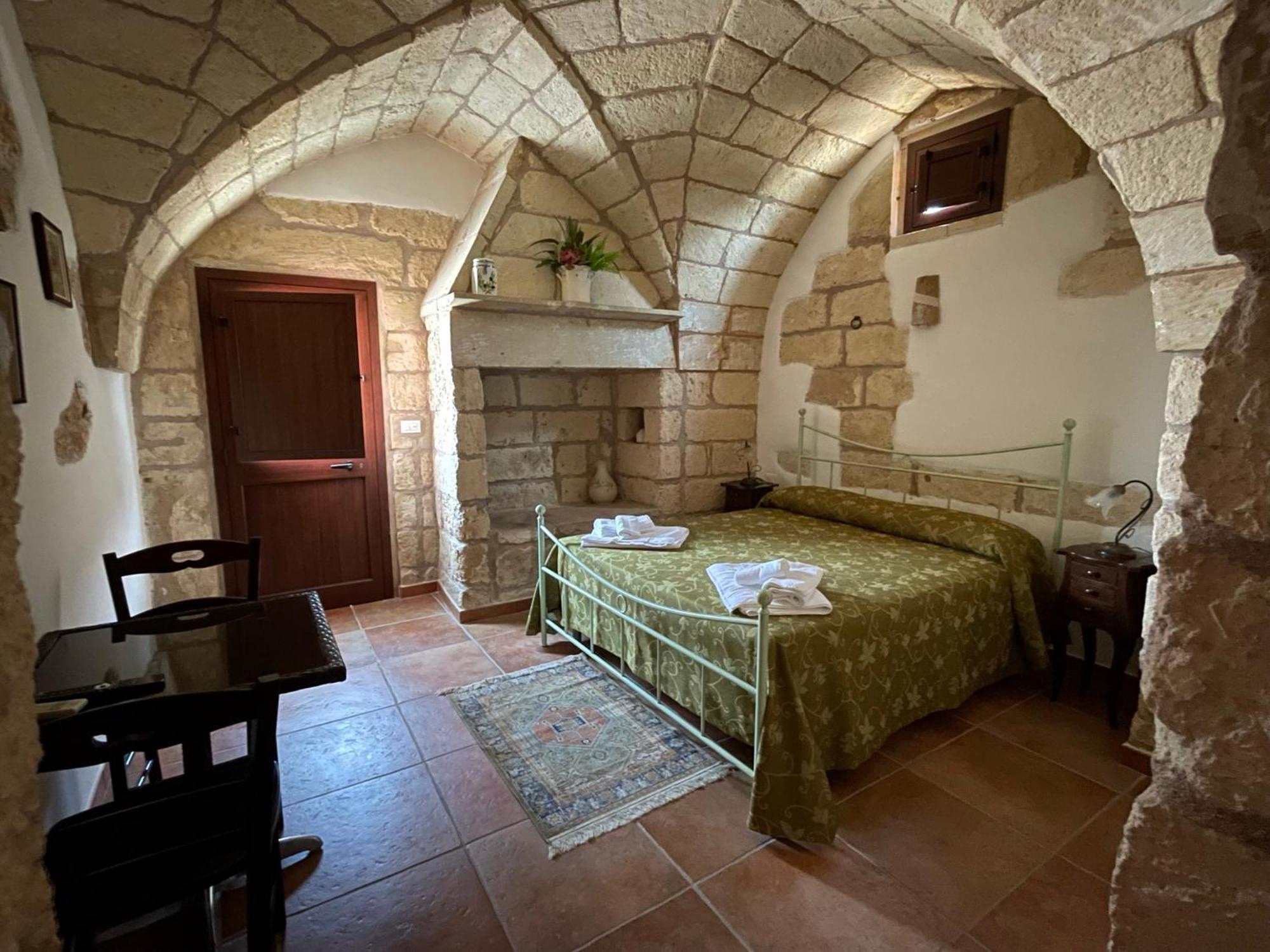 Agriturismo Masseria Saittole Carpignano Salentino Buitenkant foto